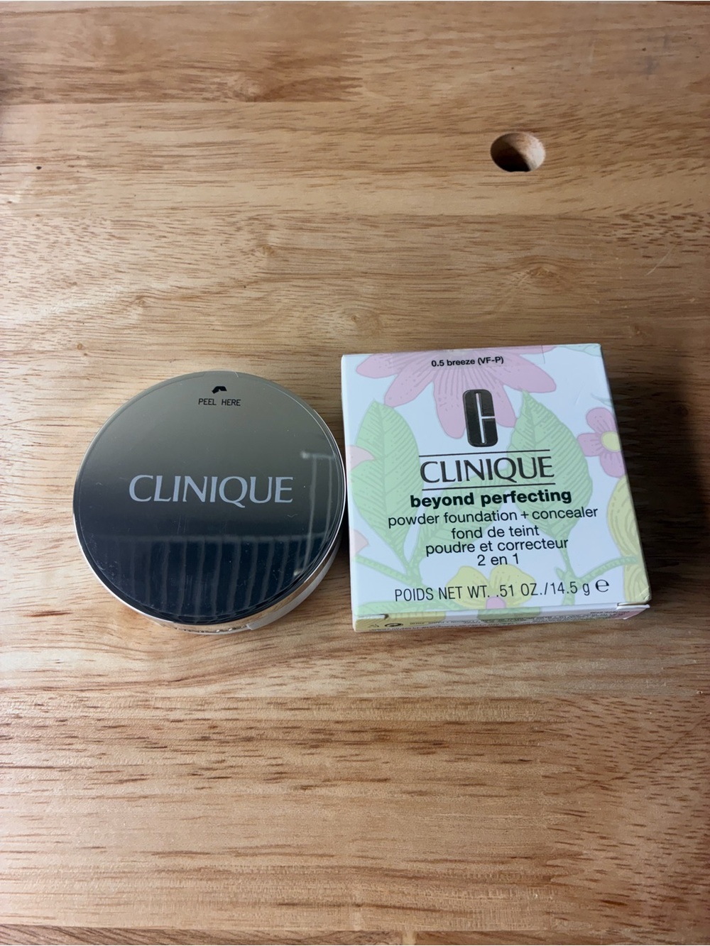 Clinique Beyond Perfecting Powder Lightweight Foundation & Concealer 0.5 breeze